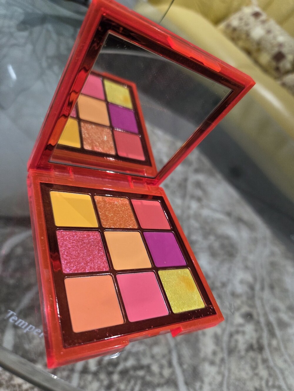Huda Beauty Neon Obsession Palette